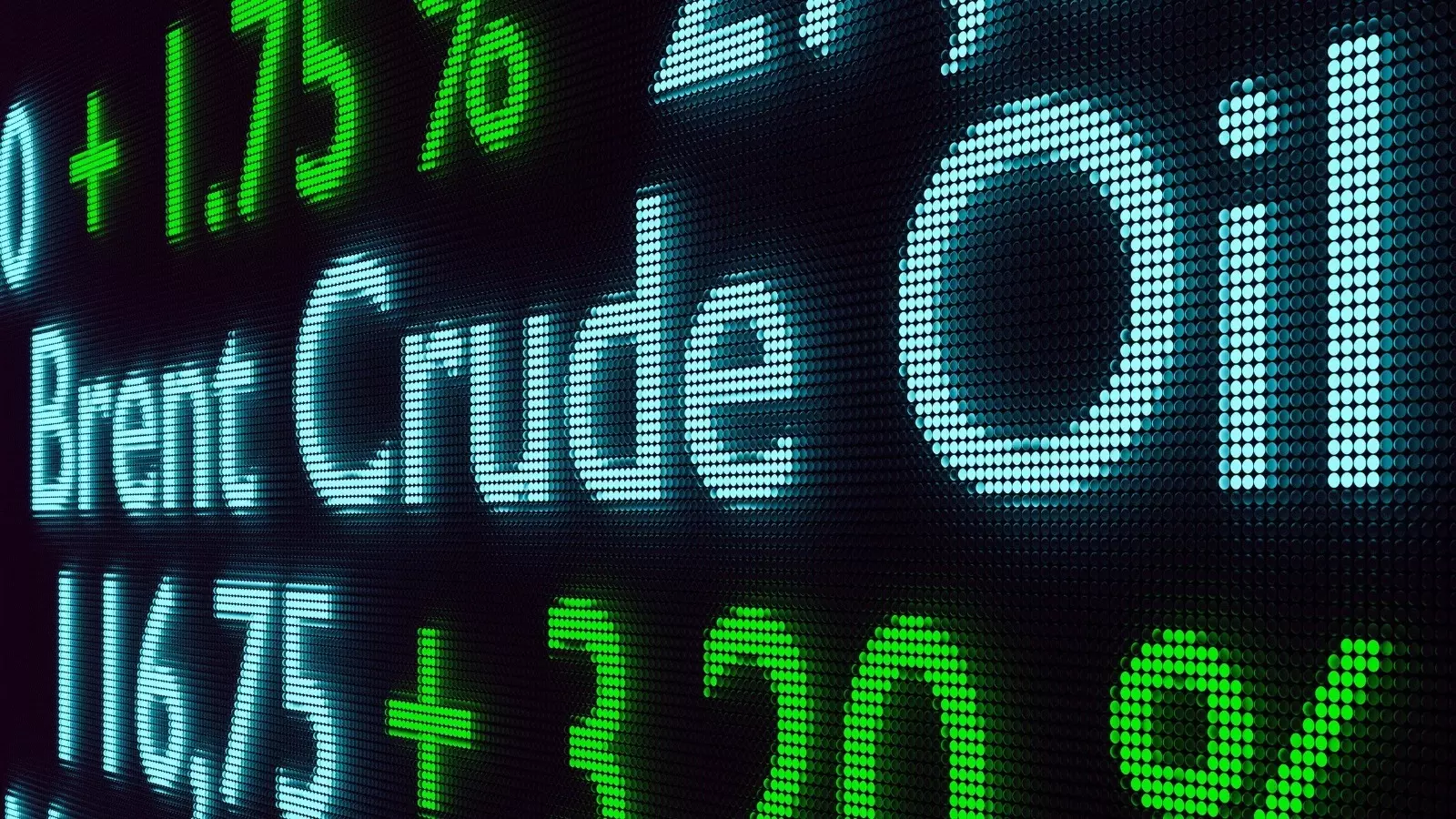 Рынок нефти ждет профицит вне зависимости от решений ОПЕК+ 