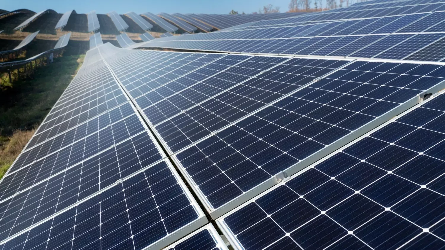 Заборы строят из солнечных блоков в ФРГ и Голландии — это просто и эффективно