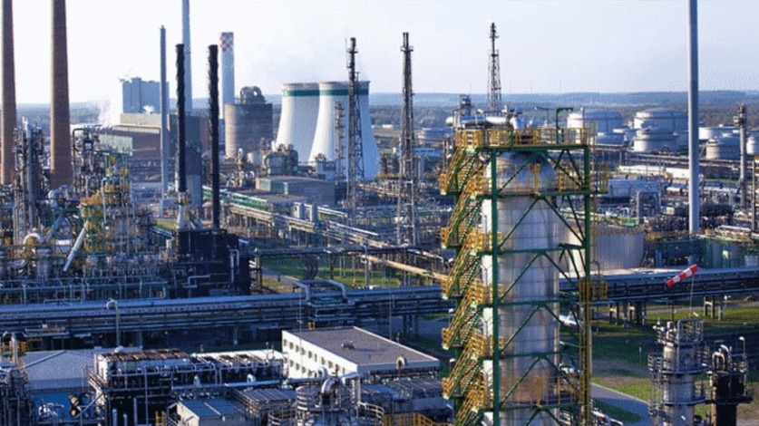 Польский концерн PKN Orlen начал переговоры по покупке завода в Шведте
