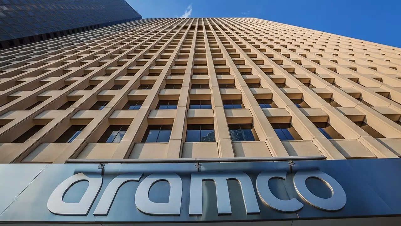Саудовская Аравия планирует возобновить продажу акций Aramco уже в феврале