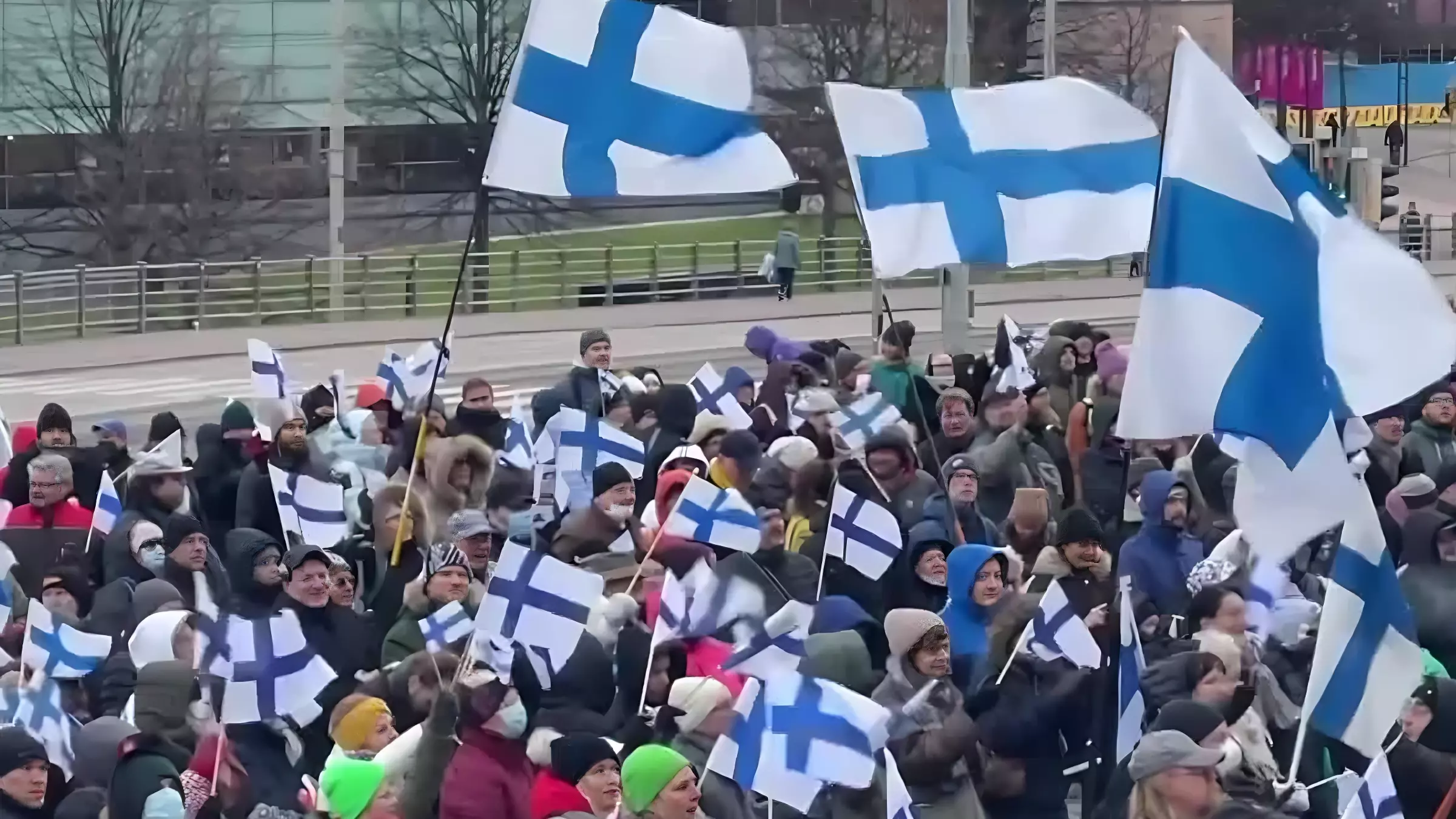 Профсоюзы Финляндиии готовы приостановить 4-недельную забастовку для переговоров