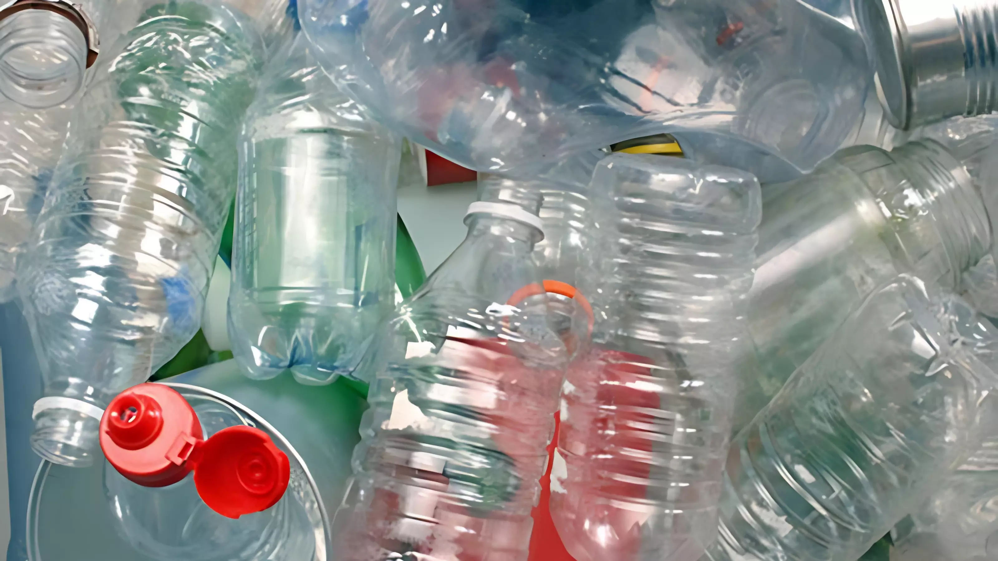 Россиян заставят отказаться от пластиковой упаковки