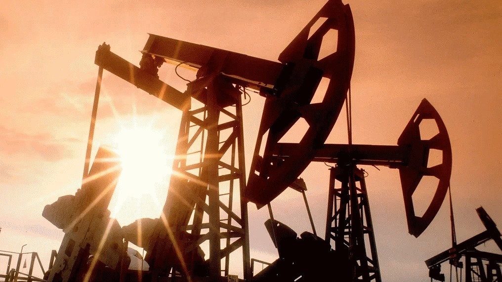 Россия может продлить сокращение экспорта нефти на октябрь