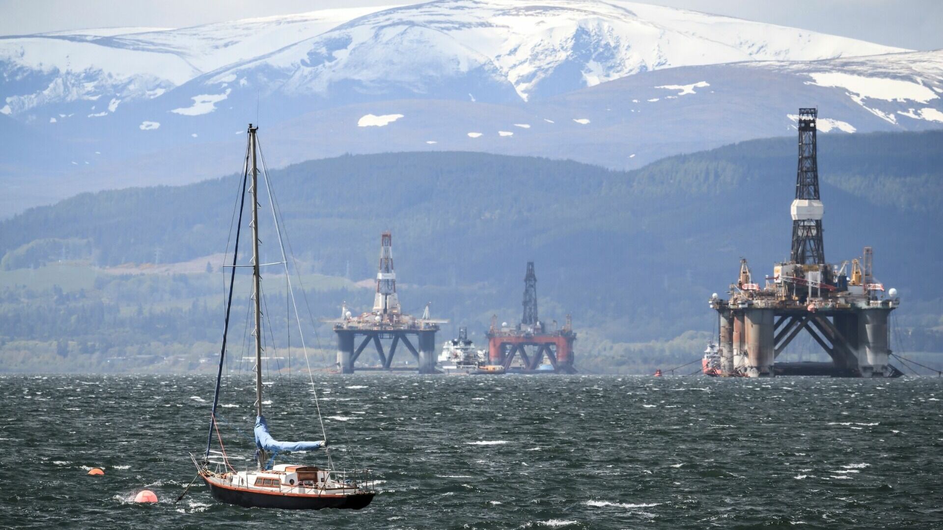 Как Риши Сунак «сливает» нефть Северного моря