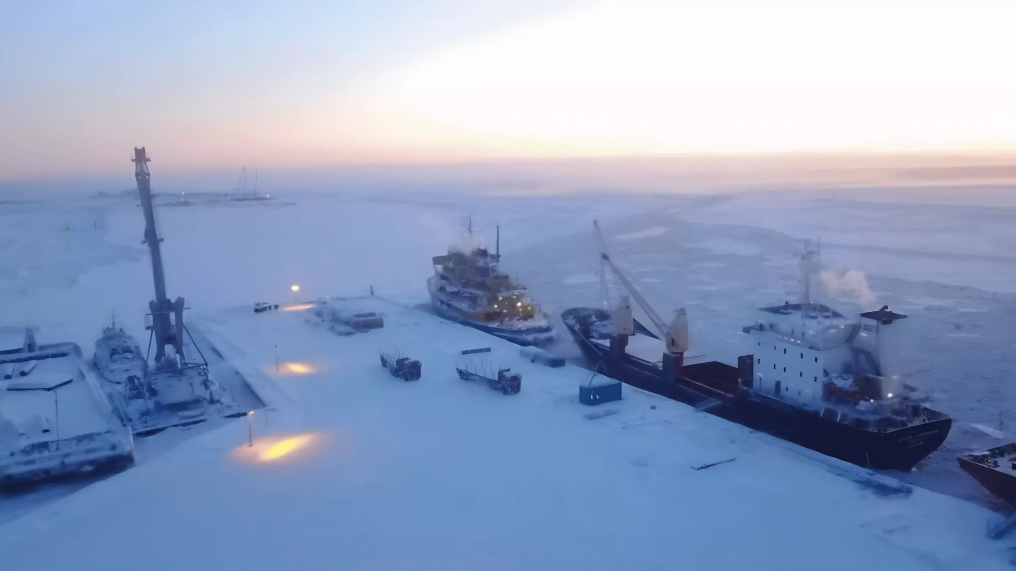 TotalEnergies сомневается в запуске третьей линии «Арктик СПГ 2»